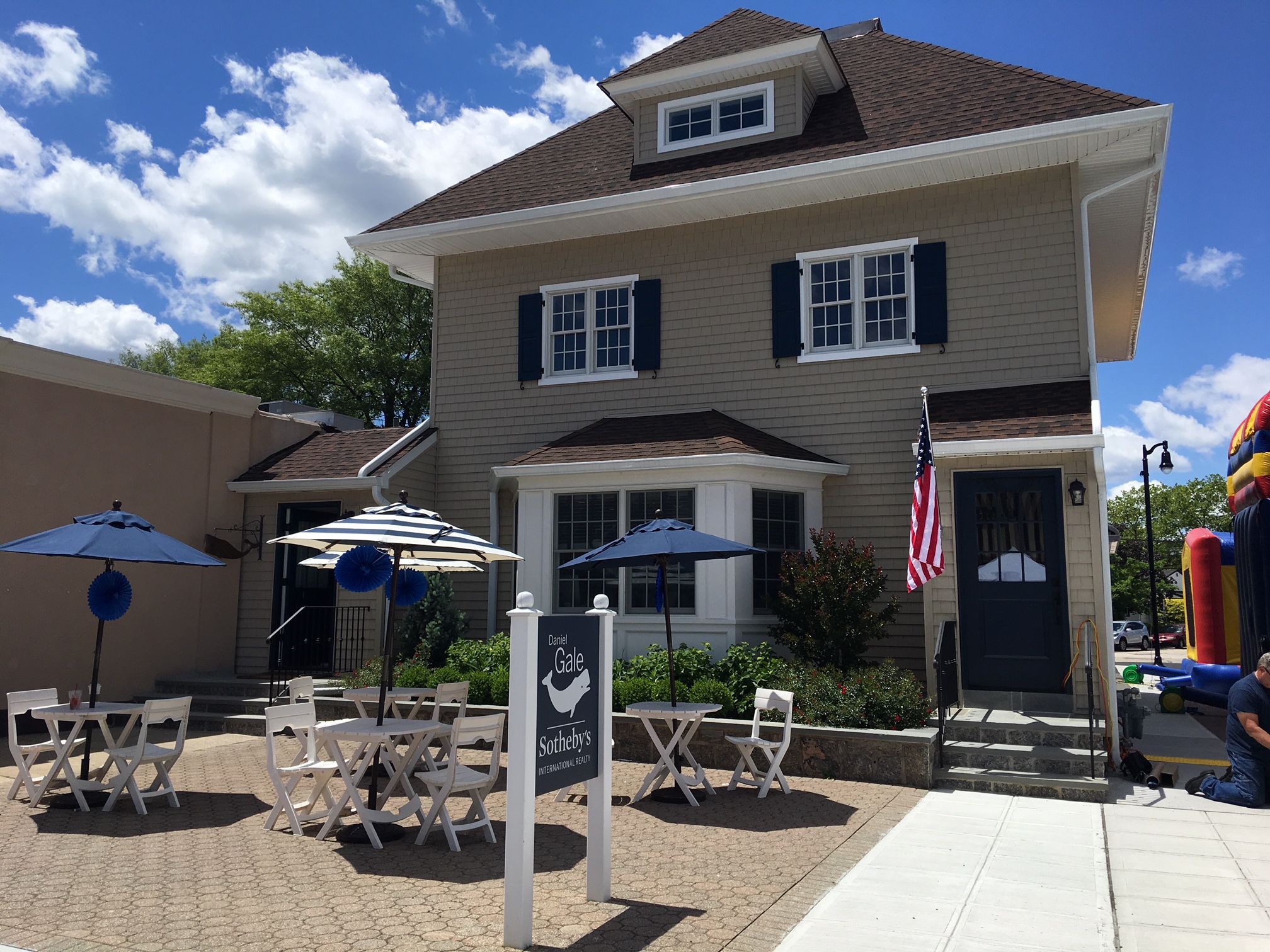 Thank You from the Rockville Centre Office of Daniel Gale Sotheby's